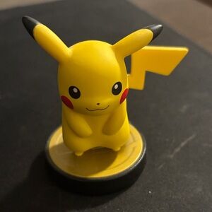 Pikachu Amiibo